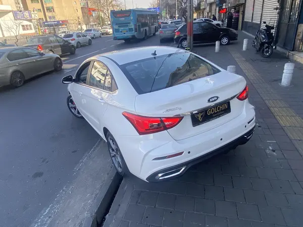 چری، آریزو 5T اسپرت FL