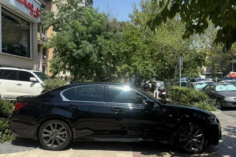 لکسوس،  GS