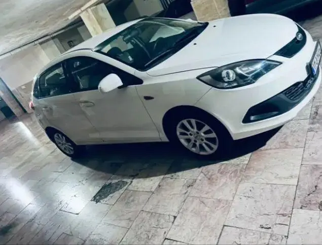 ام وی ام،  315هاچ بک
