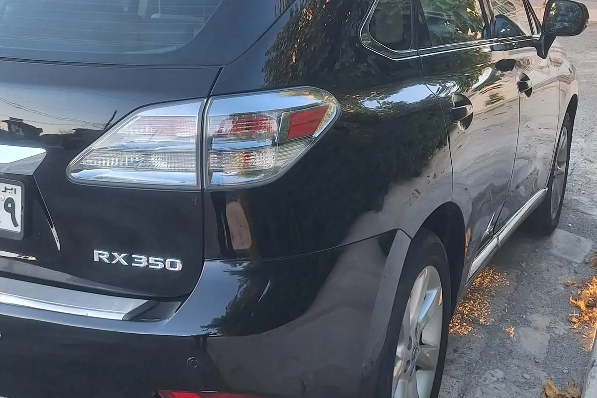 لکسوس،  RX