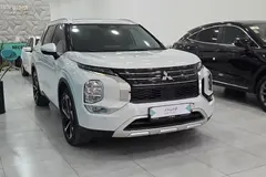 میتسوبیشی، اوتلندر