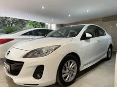مزدا، 3 نیو صندوق دار