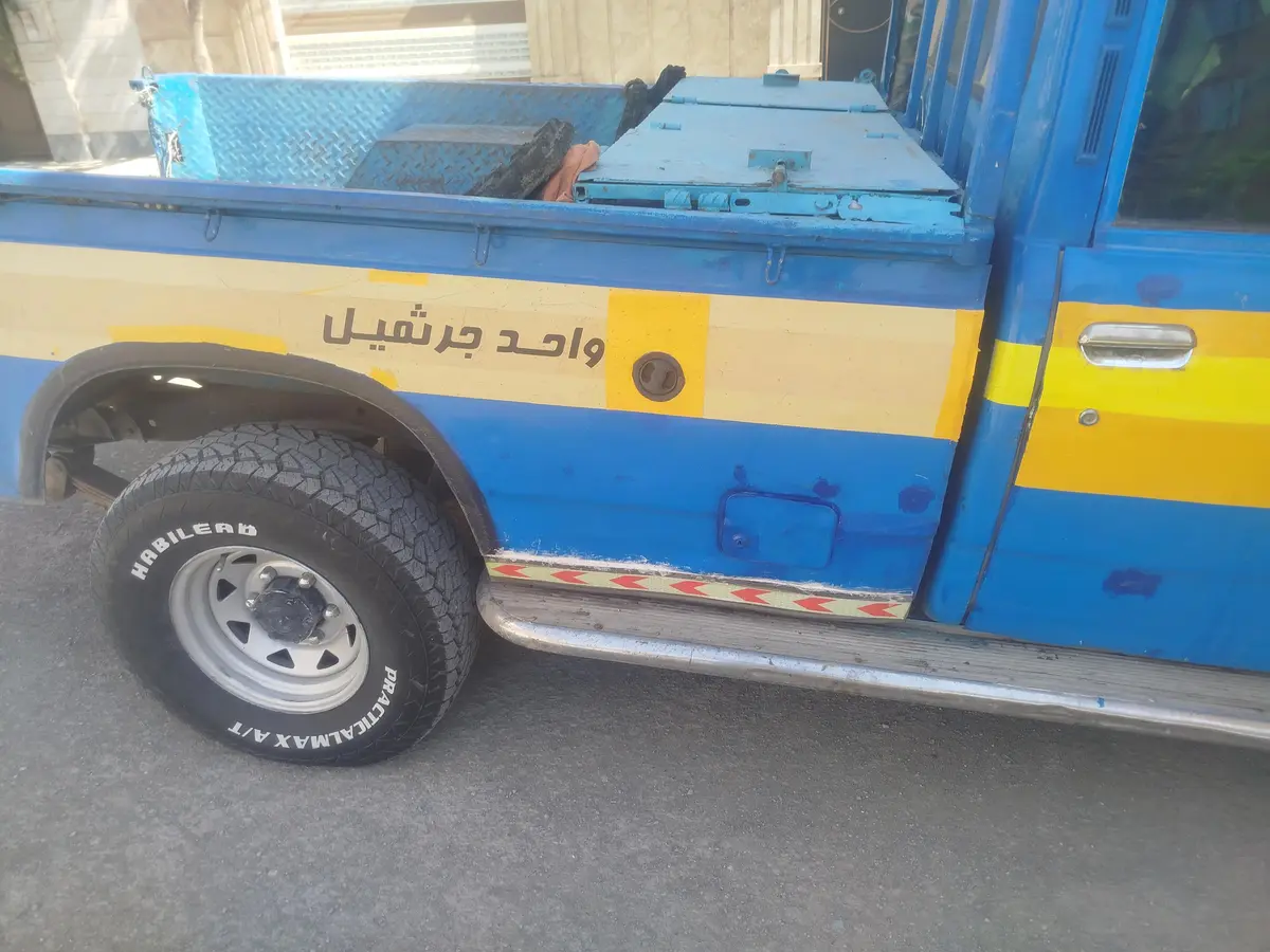زامیاد،  وانت نیسان