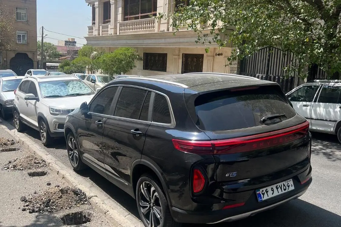 اسکای ول،  ET5