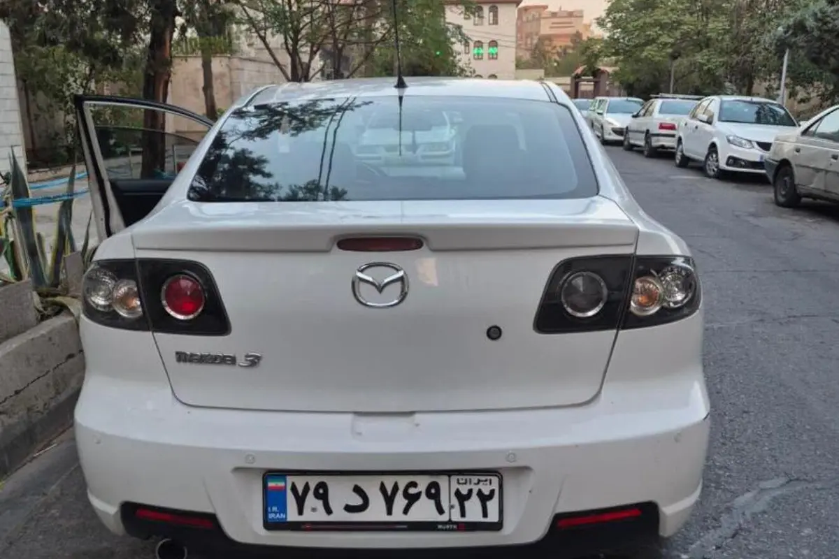 مزدا،  3 قدیم