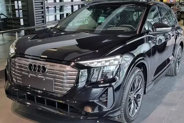 پیش فروش آئودی  Q4 e-tron
