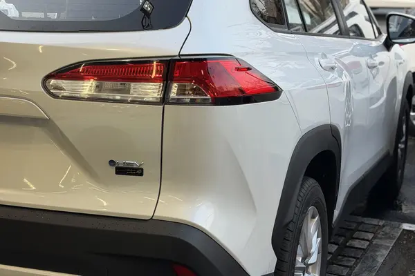 تویوتا، کرولا کراس هیبرید