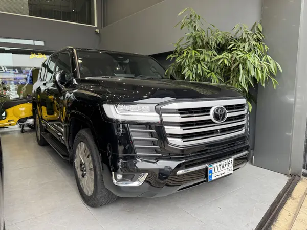 تویوتا، لندکروز چهار در