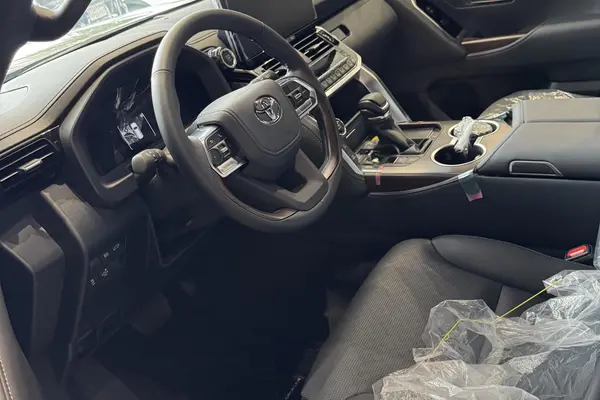 تویوتا، لندکروز چهار در