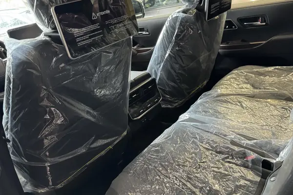 تویوتا، لندکروز چهار در