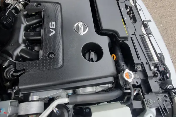 نیسان، تی ینا (مونتاژ)