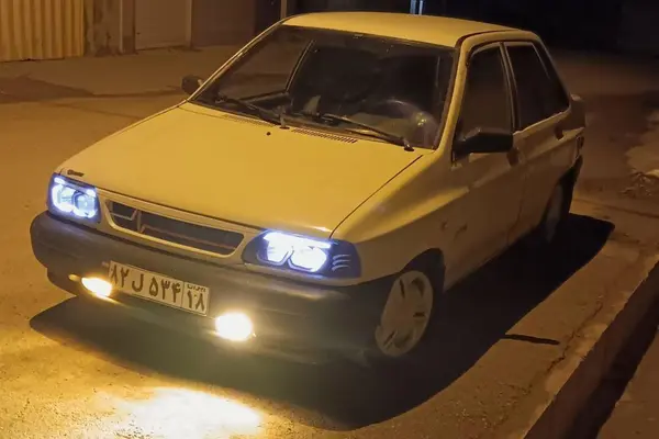 پراید، صندوق دار