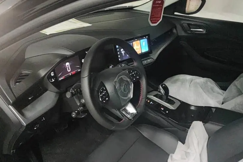 ام جی،  GT