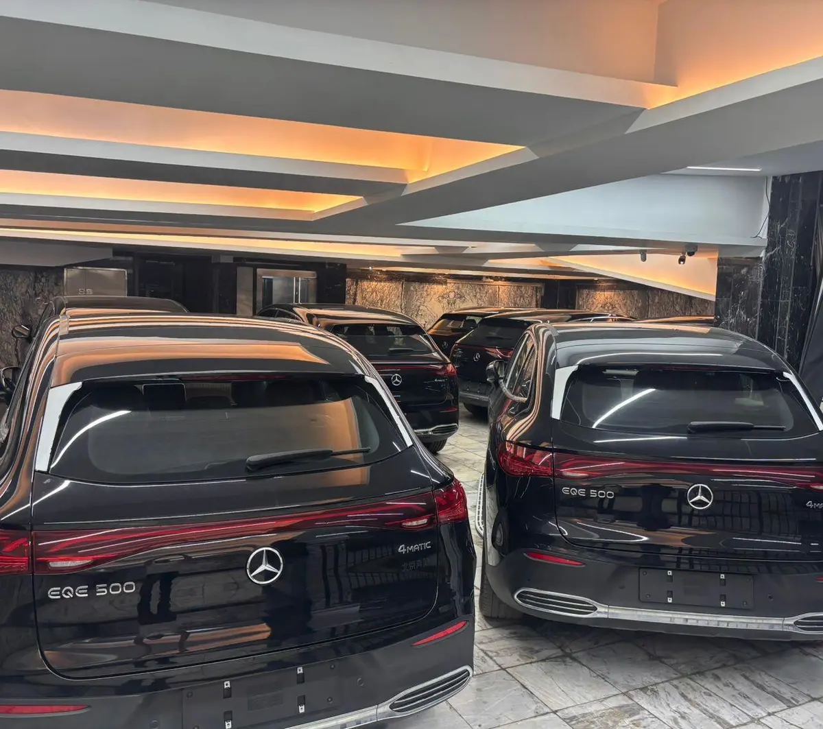 بنز،  EQE SUV