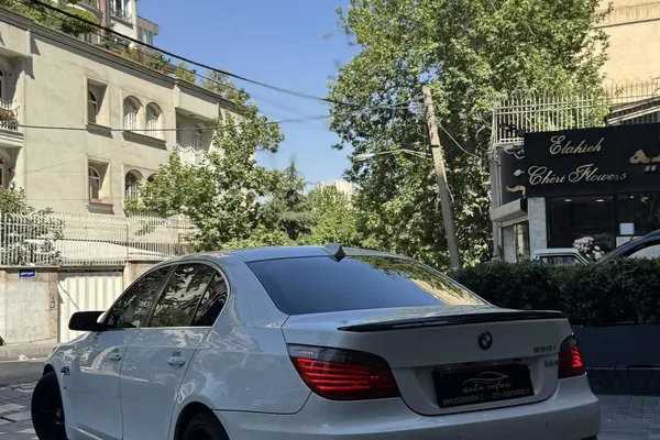 ب ام و  سری 5 سدان