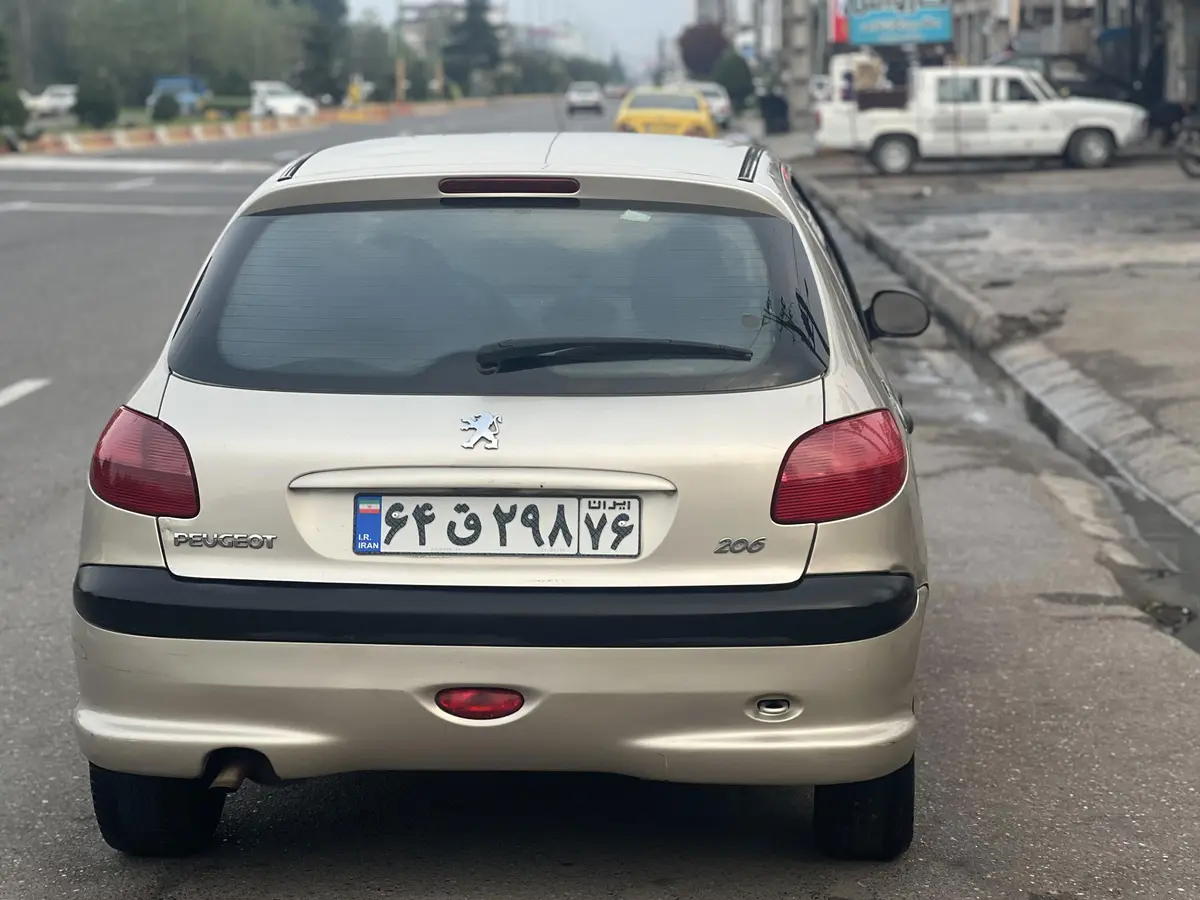 پژو،  206
