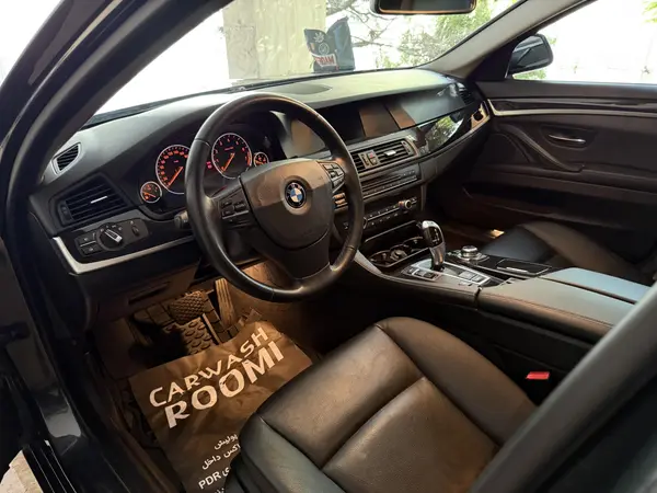 ب ام و، سری 5 سدان