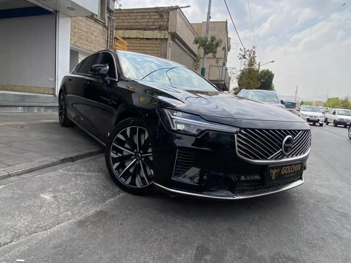 ولوو،  S90