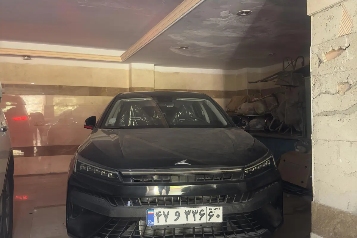 کی ام سی،  J7