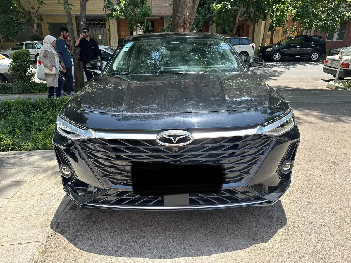 فونیکس،  آریزو 8 (Z8)