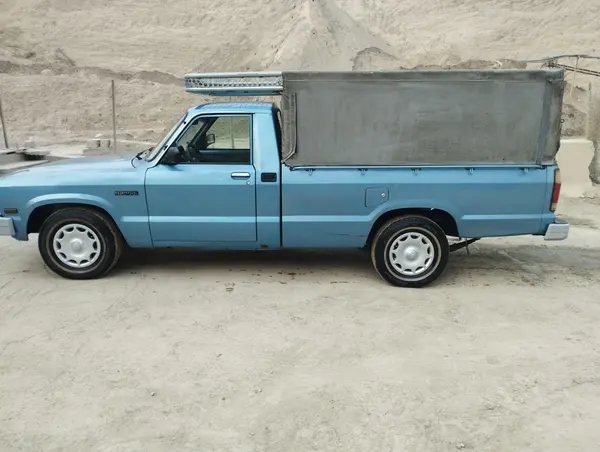 مزدا، وانت تک‌کابين