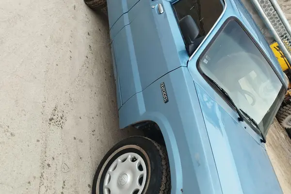 مزدا، وانت تک‌کابين