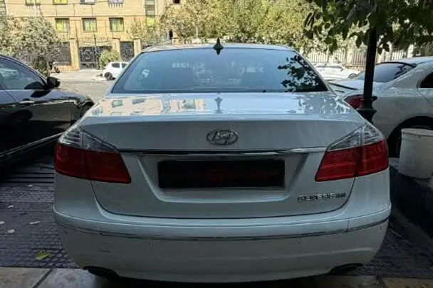 هیوندای،  جنسیس