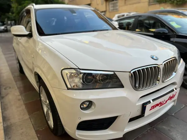 ب ام و  X3