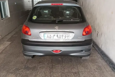 پژو، 206