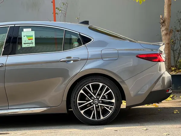 تویوتا، کمری هیبرید