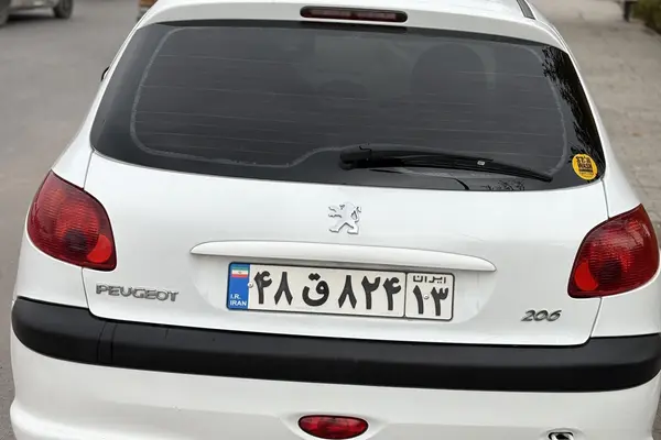 پژو، 206