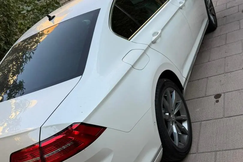فولکس،  پاسات