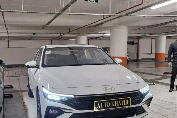 هیوندای، النترا