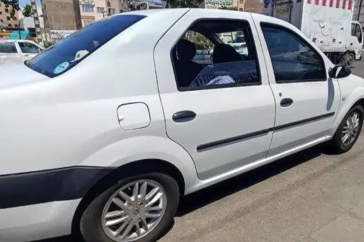 رنو،  تندر 90