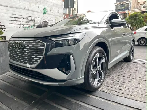 آئودی، Q4 e-tron