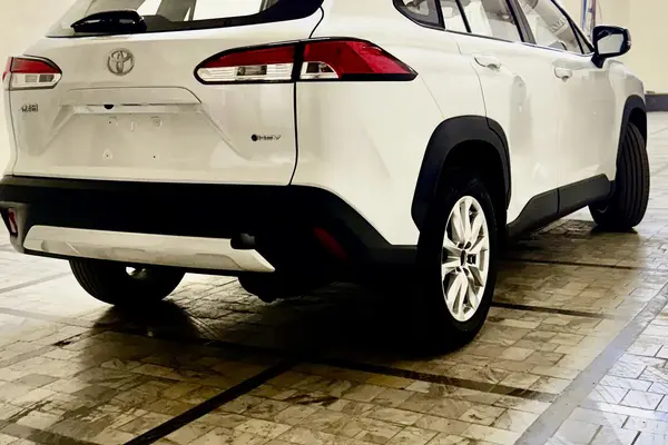 تویوتا، کرولا کراس هیبرید