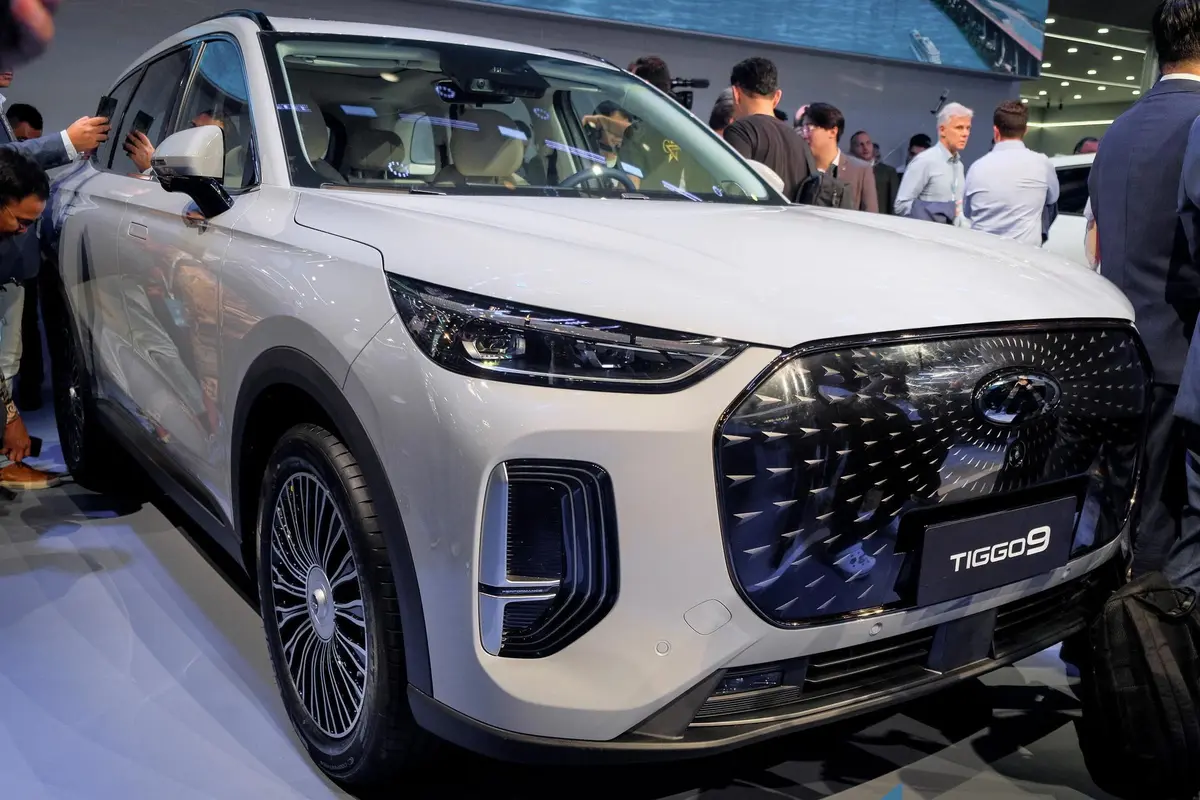 فونیکس  F9