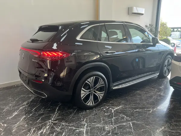 بنز  EQE SUV