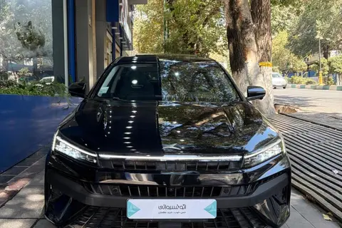 کی ام سی، J7
