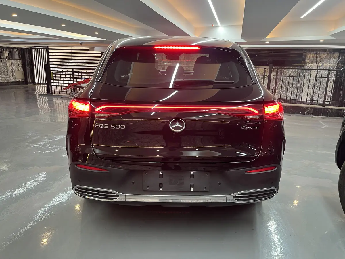 بنز،  EQE SUV