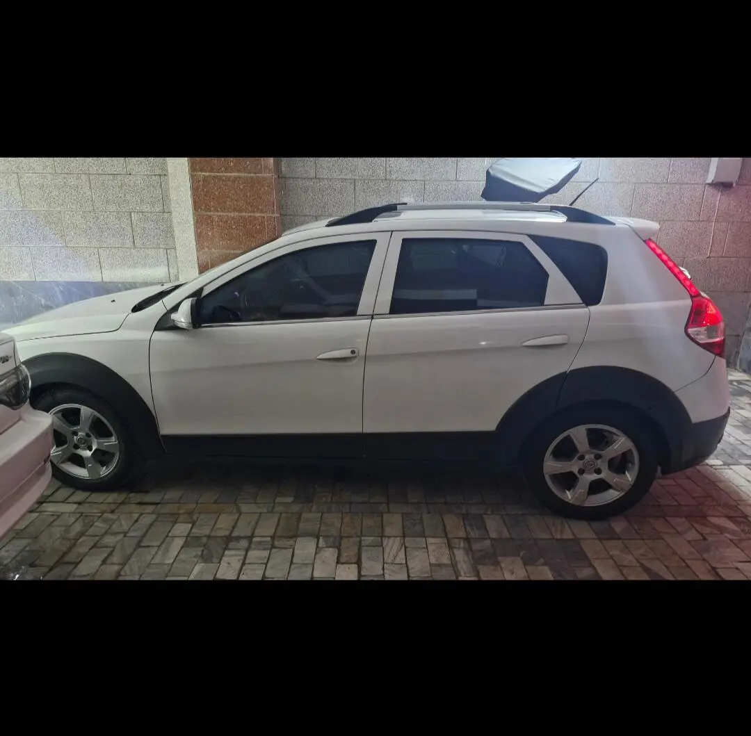 دانگ فنگ،  H30 کراس