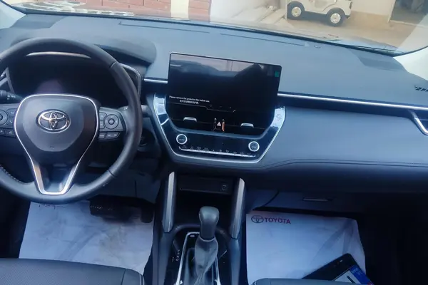 تویوتا، فرانت لندر هیبرید