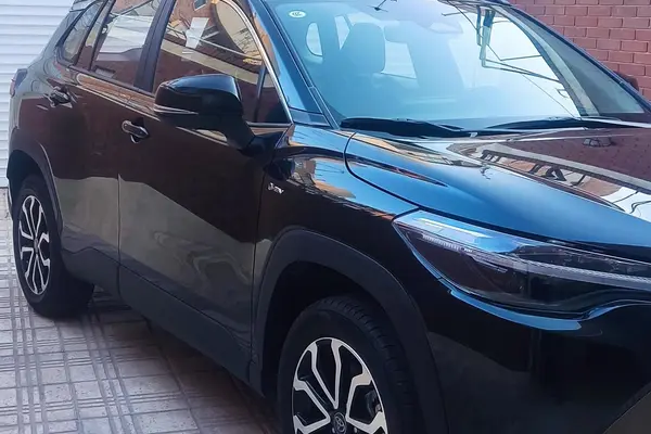 تویوتا، فرانت لندر هیبرید