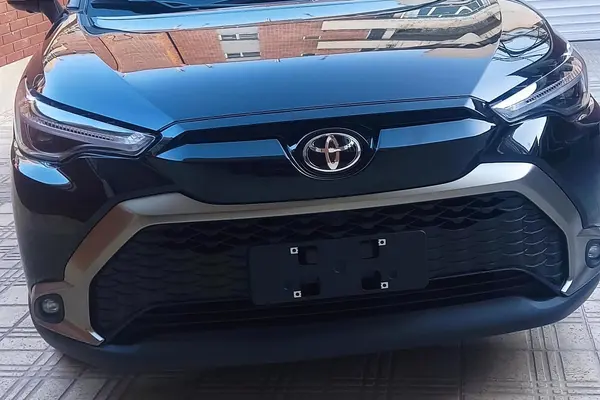 تویوتا، فرانت لندر هیبرید