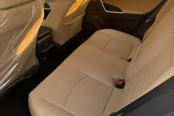 تویوتا، راوفور هیبرید