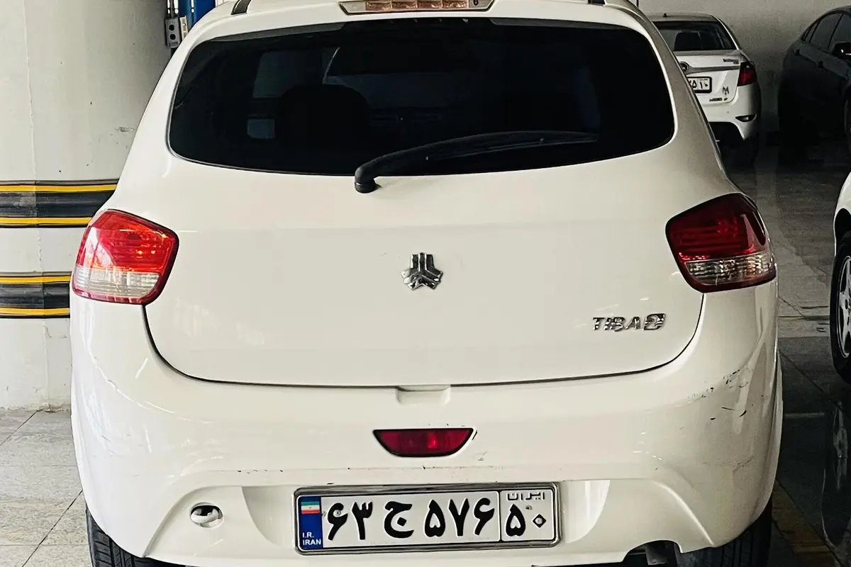 تیبا،  هاچ بک