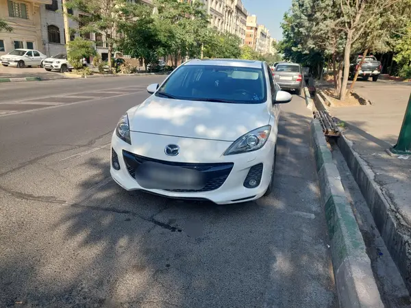 مزدا  3 نیو صندوق دار
