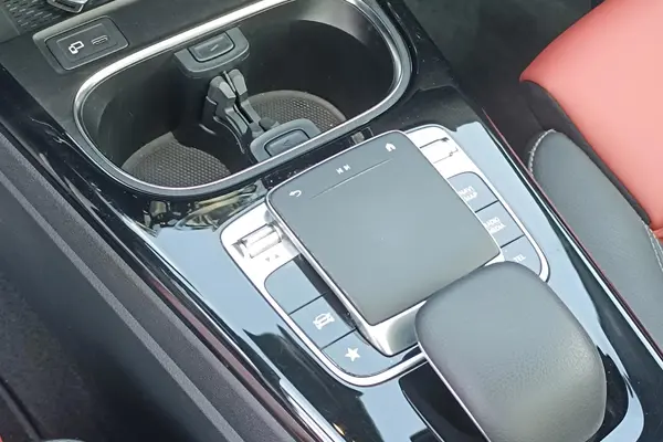 بنز، کلاس A سدان