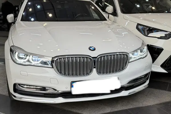 ب ام و، سری 7