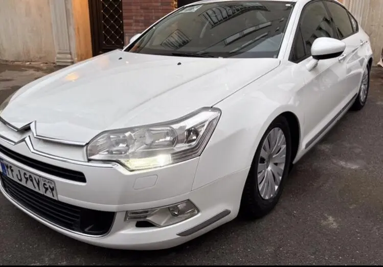 سیتروئن  C5